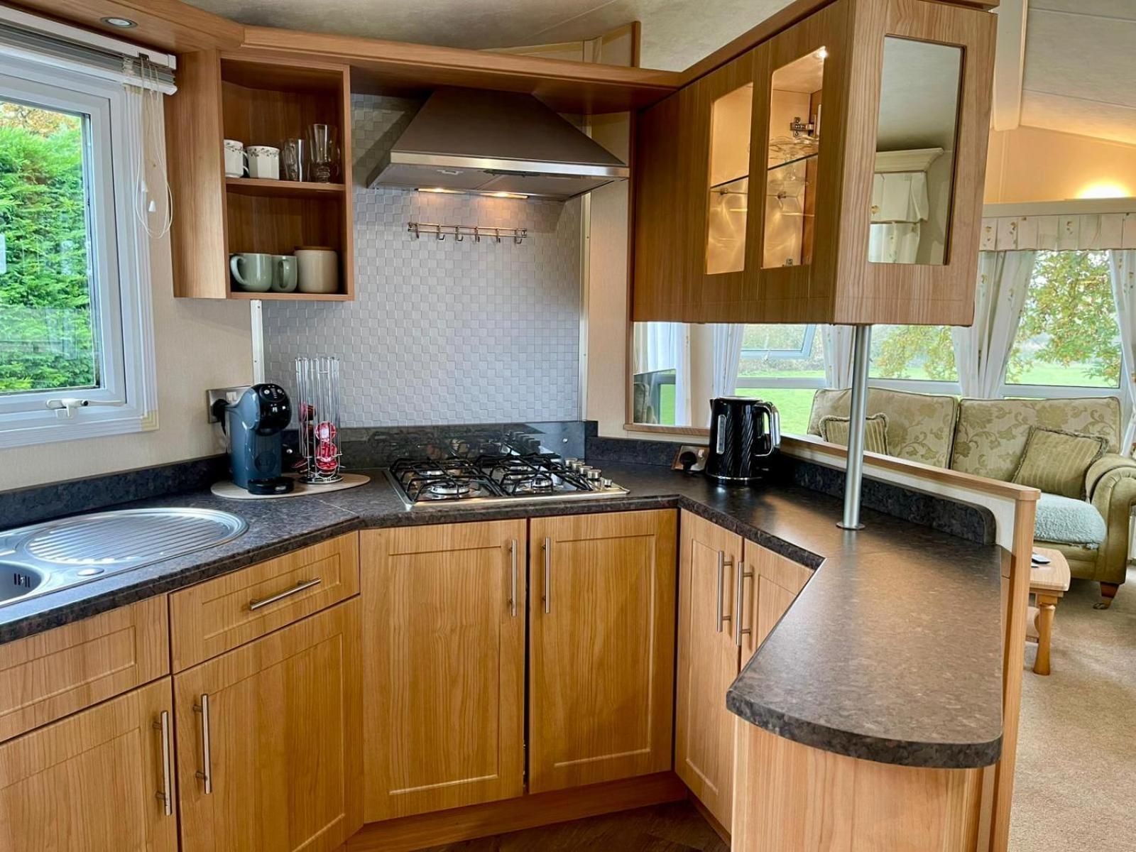 Severnside Boat And Caravan Park Gloucestershire - Caravan 1 Deerhurst Eksteriør billede