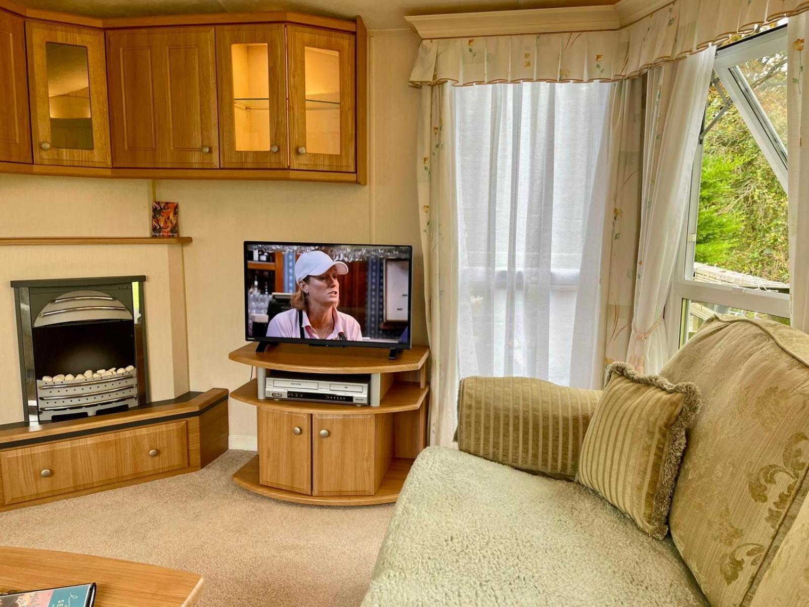 Severnside Boat And Caravan Park Gloucestershire - Caravan 1 Deerhurst Eksteriør billede